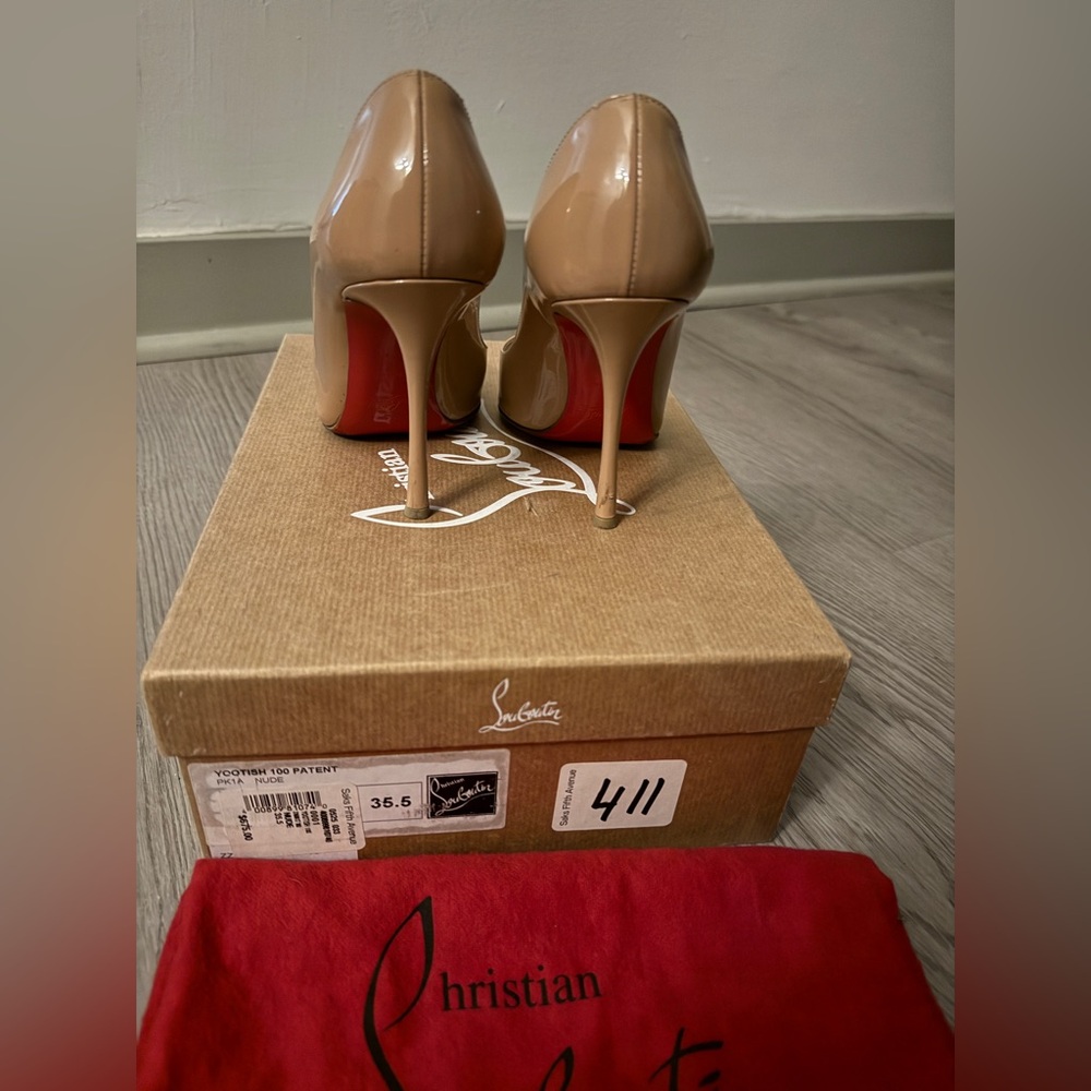 Christian Louboutin Yootish 100 Pumps Patent
Size 35.5